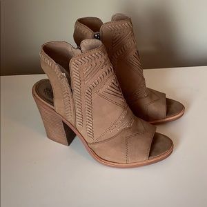 Vince Camuto Karinta Block Heel Bootie
